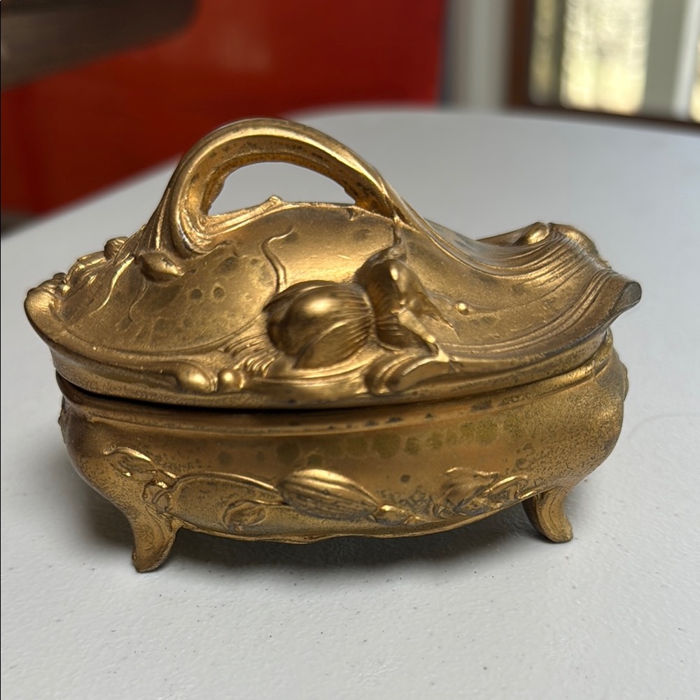 Vintage Art Nouveau box #6
